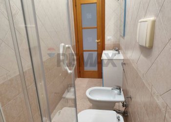 Bagno - Two-room apartment Via Bruno Falcomata'
28, Napoli - photo 14