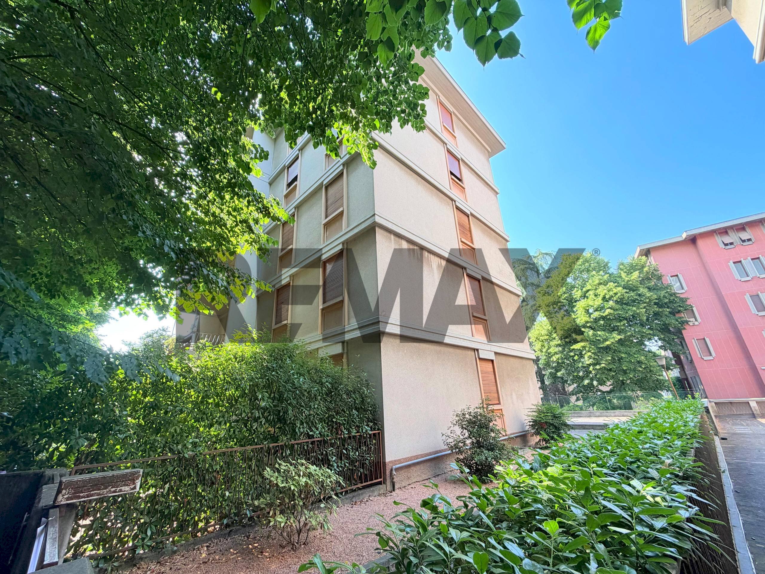 Edificio all\'aperto - Apartment Via Anna Frank
 
9, Parma - photo 1