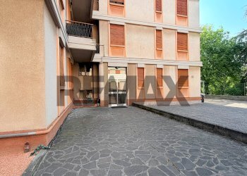 Edificio all\'aperto - Apartment Via Anna Frank
9, Parma - photo 2