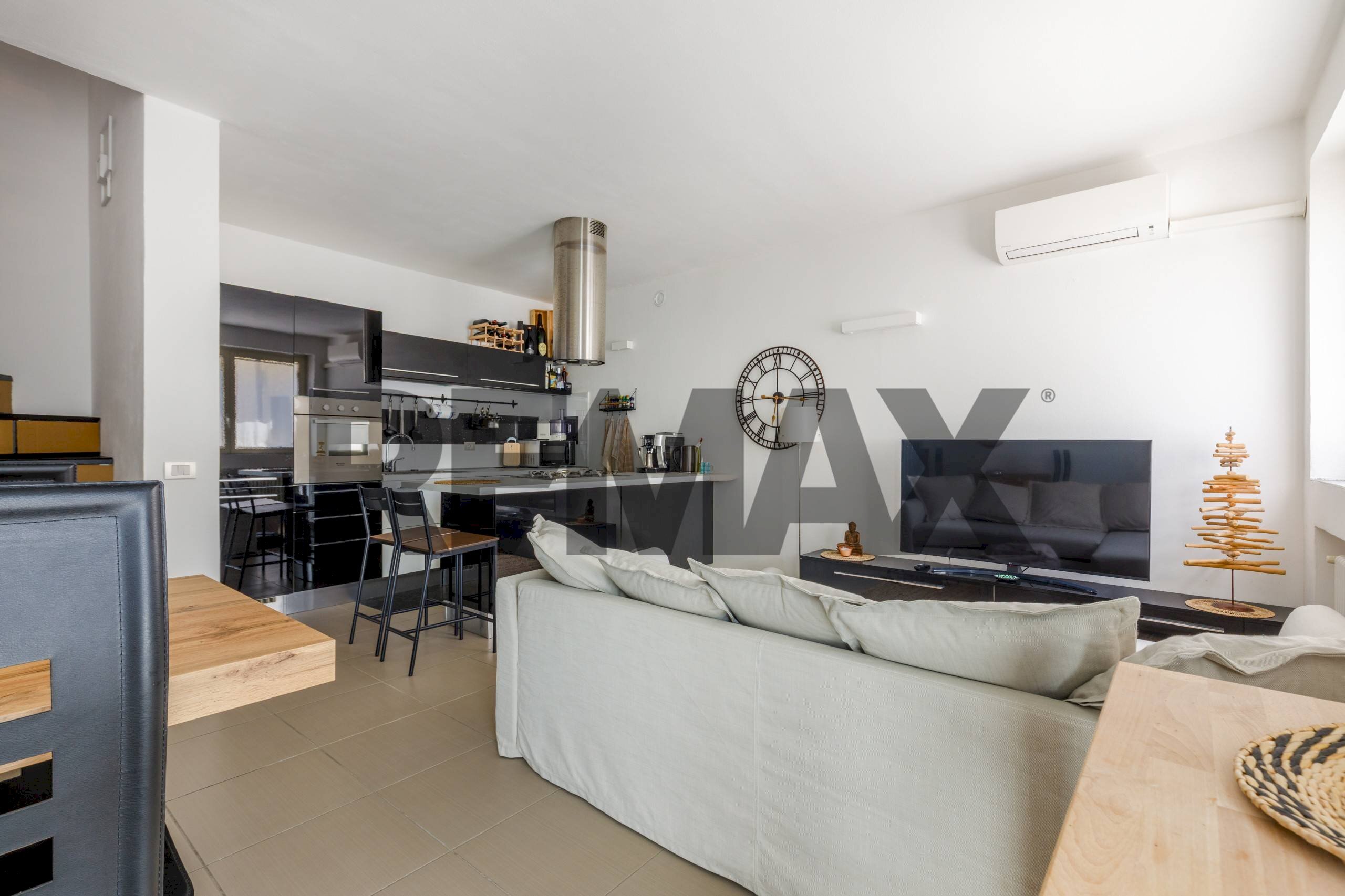 Sala da pranzo - Casa semi indipendente Strada Montanara
514, Parma - foto 2
