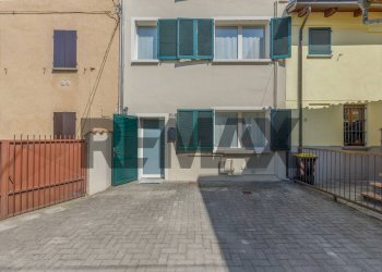Edificio all\'aperto - Casa semi indipendente Strada Montanara
 
514, Parma - foto 38