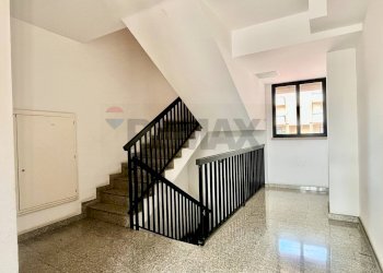 Scale - Apartment Via Pietro Calamandrei
 
86, Vittoria - photo 5