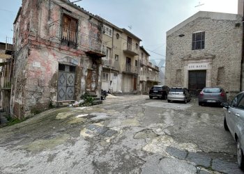 Edificio all\'aperto - Casa indipendente Via Umberto
 
59, Favara - foto 2