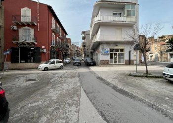 Edificio all\'aperto - Casa indipendente Via Umberto
 
59, Favara - foto 8
