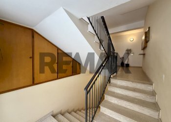 Scale - Appartamento Via Cava Gucciardo Pirato
 
26, Modica - foto 2