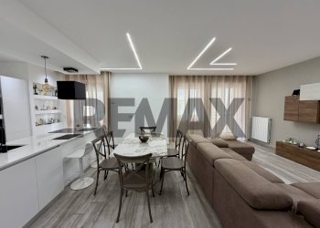 Sala da pranzo - Appartamento Via Cava Gucciardo Pirato
 
26, Modica - foto 5