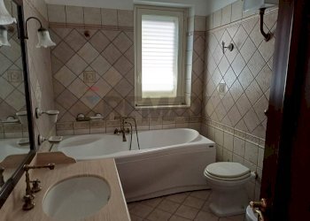 Bagno - Appartamento Via Leon Battista Alberti
 
1, Favara - foto 13