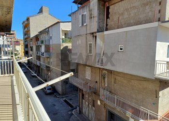 Balcone - Appartamento Via Leon Battista Alberti
 
1, Favara - foto 34