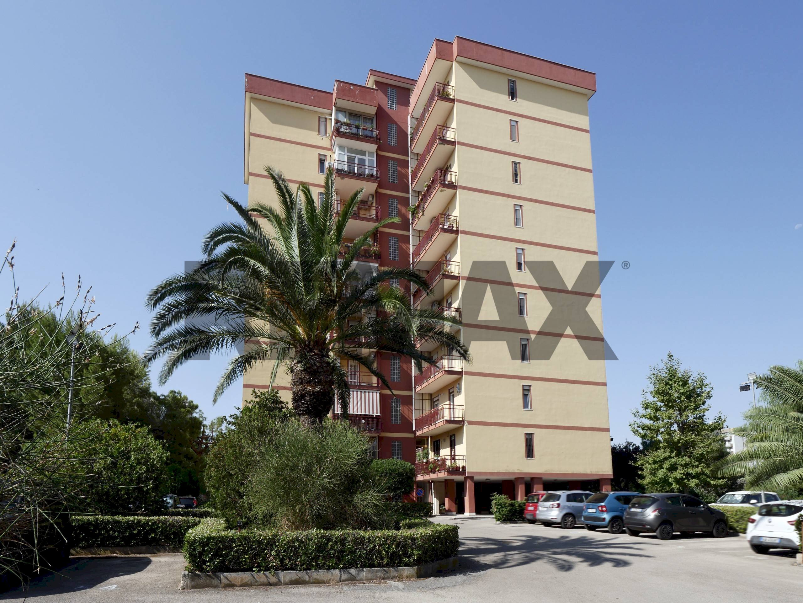 Edificio all\'aperto - Quadrilocale Via Colonnello Lorenzo D'avanzo
 
1, Bari - foto 2