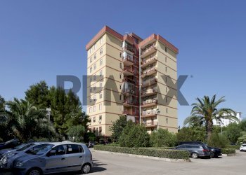 Edificio all\'aperto - Quadrilocale Via Colonnello Lorenzo D'avanzo
 
1, Bari - foto 3