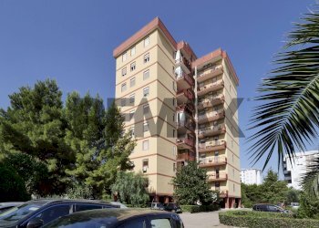 Edificio all\'aperto - Quadrilocale Via Colonnello Lorenzo D'avanzo
 
1, Bari - foto 24