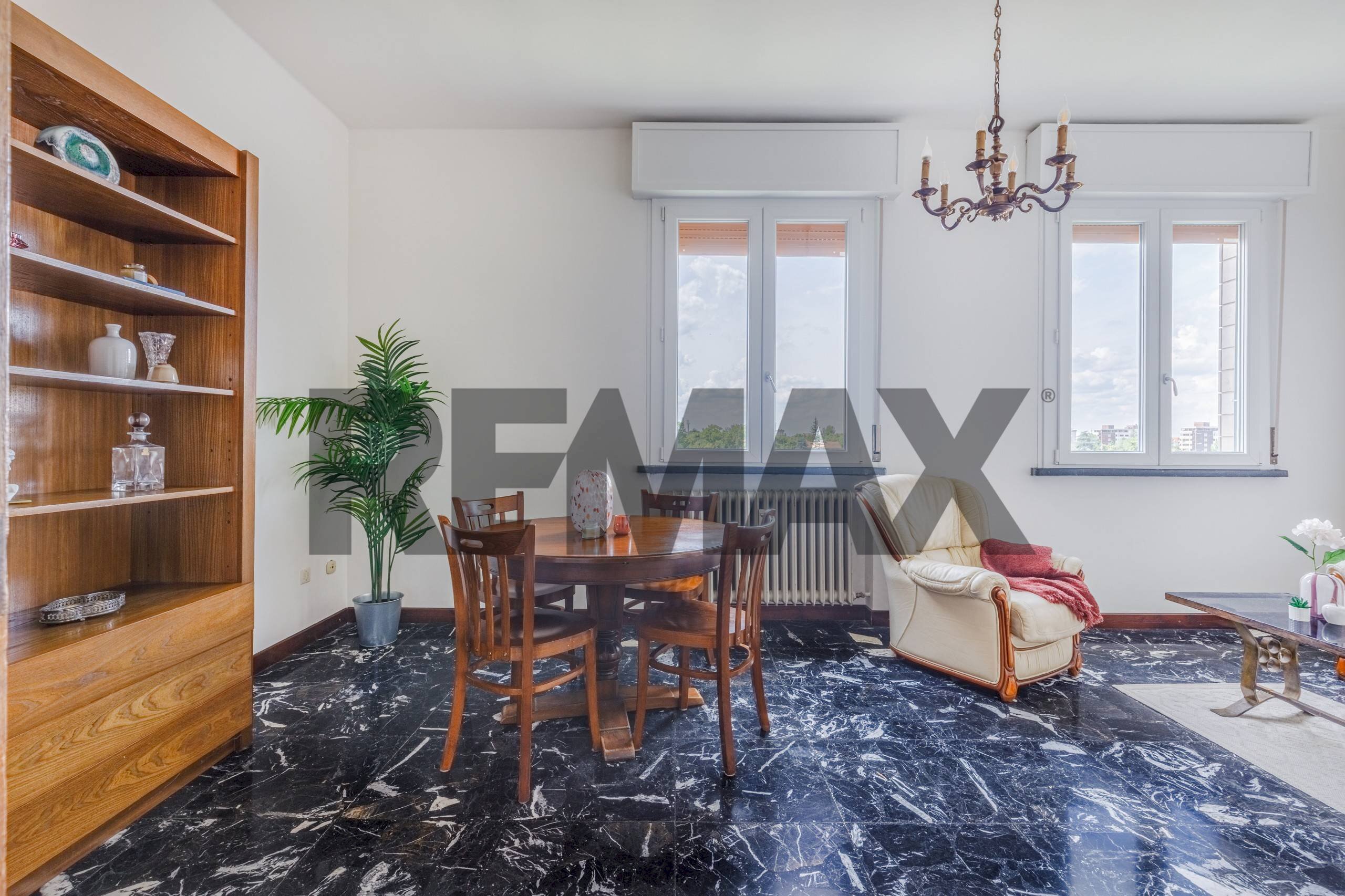 Sala da pranzo - Trilocale Via Marco Emilio Lepido
6, Reggio nell'Emilia - foto 2