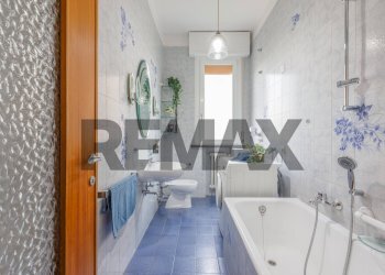 Bagno - Trilocale Via Marco Emilio Lepido
 
6, Reggio nell'Emilia - foto 12