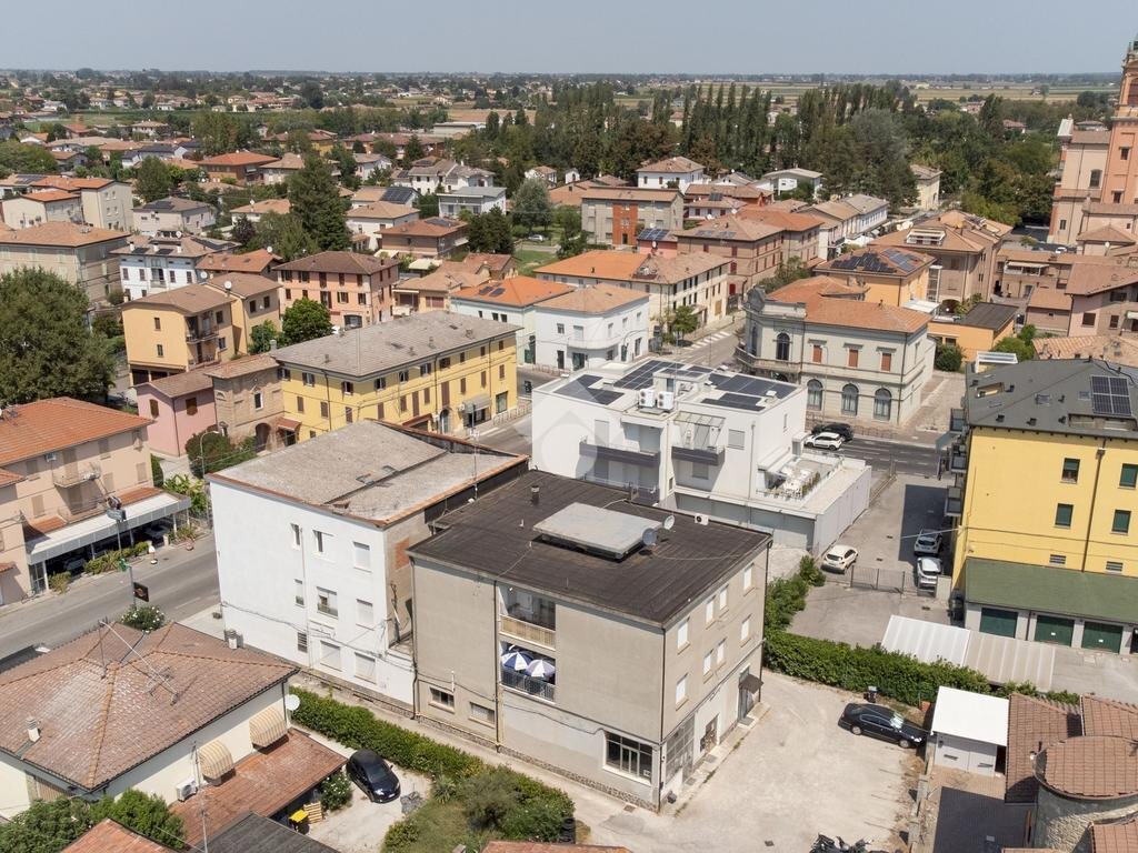 Three-room apartment Via di Renazzo, Cento - photo 2