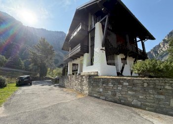 07. esterno (1) - Two-room apartment Courmayeur - photo 17