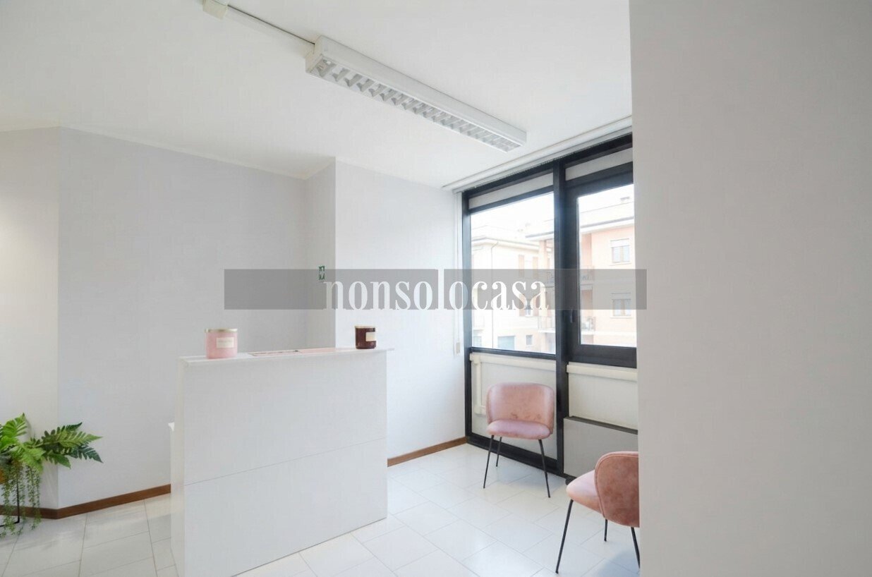 SALA D\'ATTESA - Office Via Pietro Cestellini, Perugia - photo 3