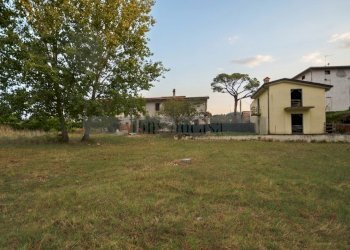 GIARDINO - Villa Strada Sant'Orfeto 659, Perugia - foto 4