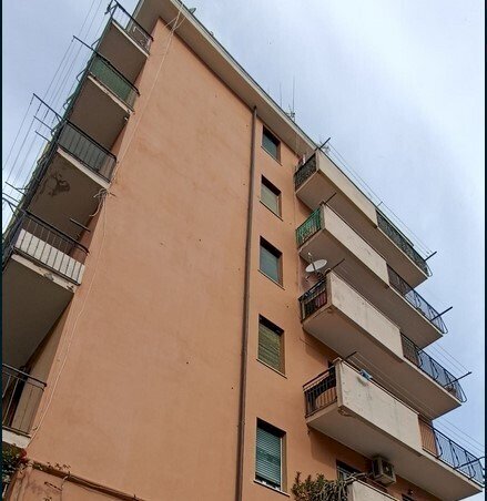 2.jpg - Quadrilocale all'asta Via delle Gavette 39B, Genova (zona Staglieno) - foto 1