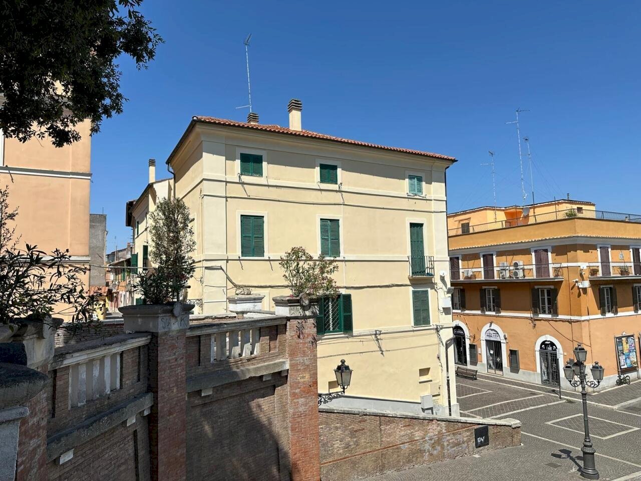 WhatsApp Image 2026-08-24 at 11.42.01 AM (1) - Attic Via Camillo Benso Conte di Cavour 32, Monterotondo - photo 2