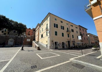 WhatsApp Image 2026-08-24 at 11.42.02 AM - Attic Via Camillo Benso Conte di Cavour 32, Monterotondo - photo 29