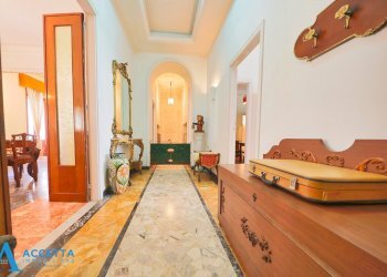 Corridoio - Appartamento Via Cesare Battisti 15, Taranto - foto 2