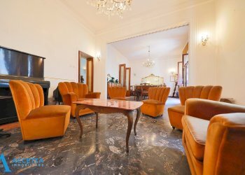Salone - Appartamento Via Cesare Battisti 15, Taranto - foto 3