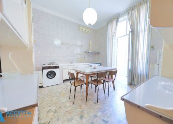 Cucina - Appartamento Via Cesare Battisti 15, Taranto - foto 18