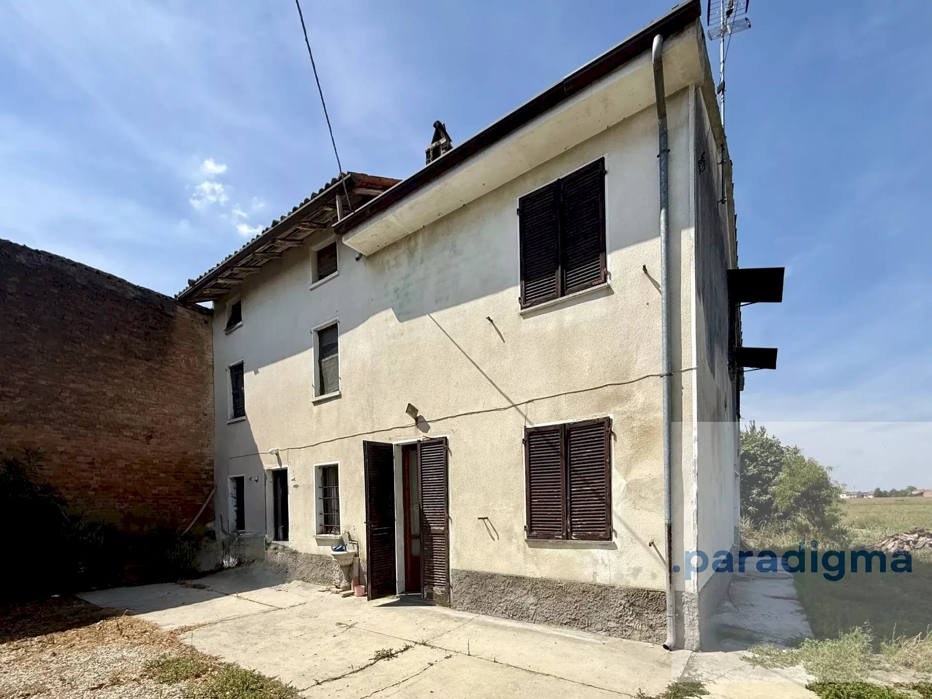 Historic Residence Via Giubellini, Sale - photo 1