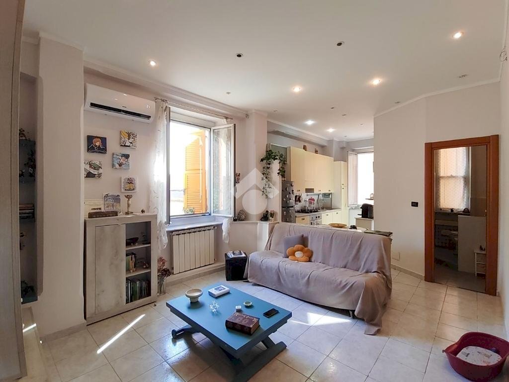 Bilocale Via Faliero Vezzani, Genova (zona Rivarolo) - foto 1