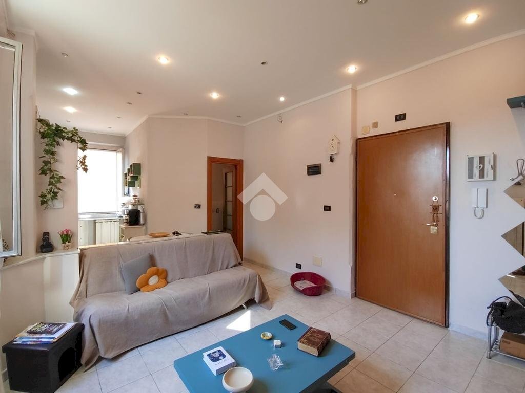 Bilocale Via Faliero Vezzani, Genova (zona Rivarolo) - foto 2