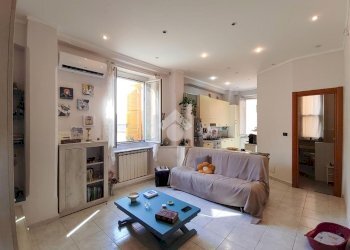 Bilocale Via Faliero Vezzani, Genova (zona Rivarolo) - foto 1