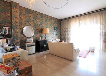Three-room apartment Via Alessandro Manzoni, Bareggio - photo 2