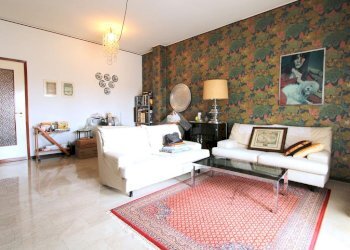 Three-room apartment Via Alessandro Manzoni, Bareggio - photo 4