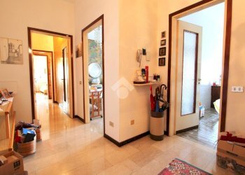 Three-room apartment Via Alessandro Manzoni, Bareggio - photo 6
