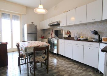 Three-room apartment Via Alessandro Manzoni, Bareggio - photo 8