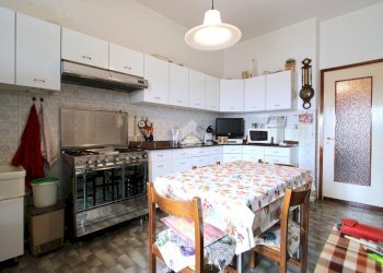 Three-room apartment Via Alessandro Manzoni, Bareggio - photo 9