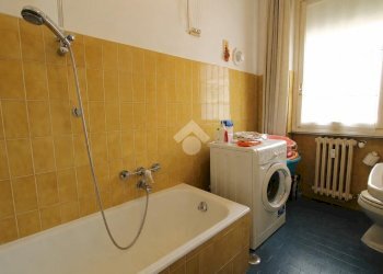 Three-room apartment Via Alessandro Manzoni, Bareggio - photo 24