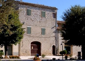 Four-room apartment piazza Vittorio Veneto, 26, Manciano - photo 1