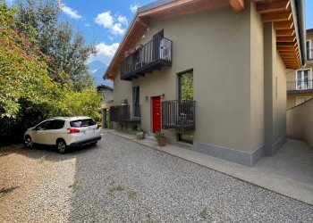 Casa indipendente Via Évançon, Aosta - foto 1