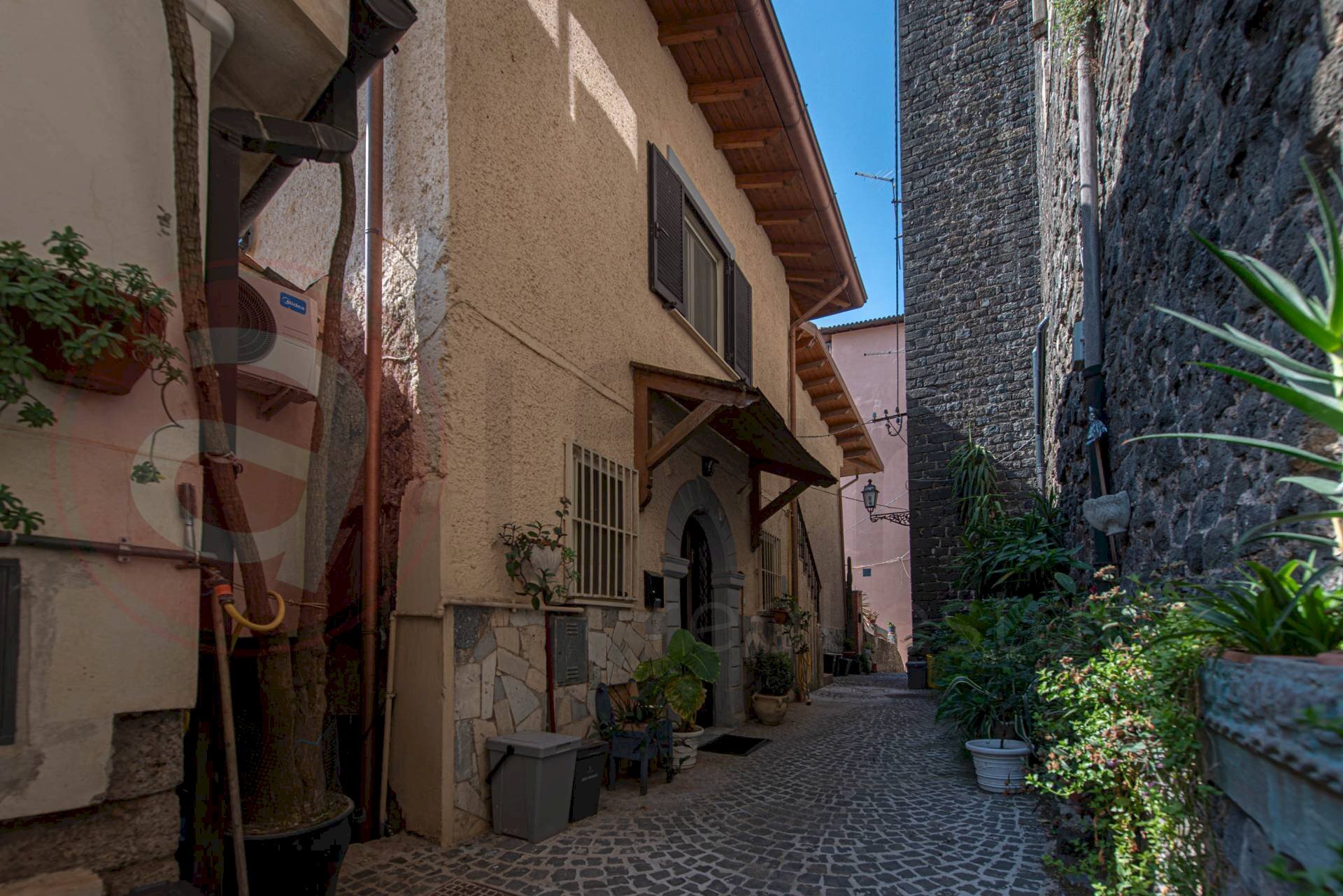 Foto 1 - Rustico Via Corte Vecchia
 
1, Pofi - foto 1