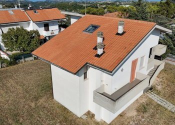 Foto 4 - Independent house via Monte Calvello
 
1, Ripatransone - photo 4