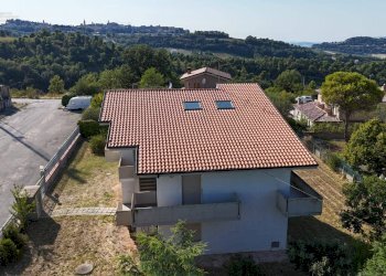 Foto 6 - Independent house via Monte Calvello
 
1, Ripatransone - photo 6