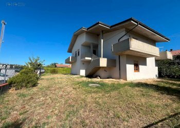 Foto 12 - Independent house via Monte Calvello
 
1, Ripatransone - photo 12