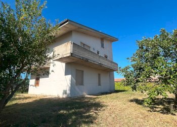Foto 14 - Independent house via Monte Calvello
 
1, Ripatransone - photo 14