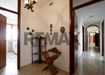 Hall / corridoio - Appartamento Piazza Trieste
 
20, Adelfia - foto 4