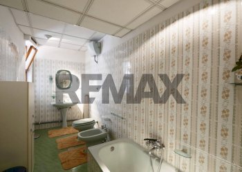 Bagno - Appartamento Piazza Trieste
 
20, Adelfia - foto 15
