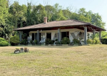 Casa all\'aperto - Villa VIA DEI CAPRIANI
 
3, Cantello - foto 2