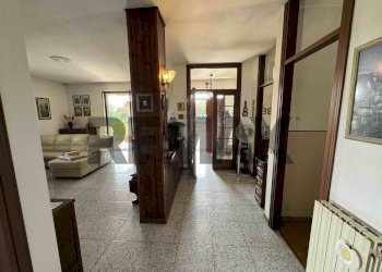 Hall / corridoio - Villa VIA DEI CAPRIANI
 
3, Cantello - foto 4