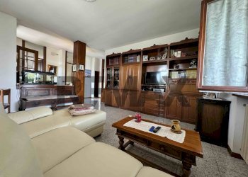 Soggiorno - Villa VIA DEI CAPRIANI
 
3, Cantello - foto 5