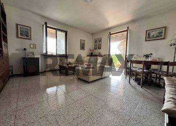Sala da pranzo - Villa VIA DEI CAPRIANI
 
3, Cantello - foto 6